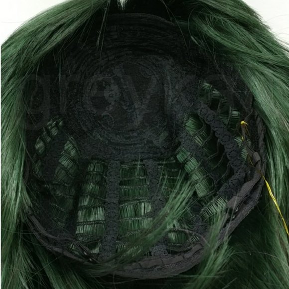 Green long bob heat resistant wig w/ bangs - Picture 5 of 5